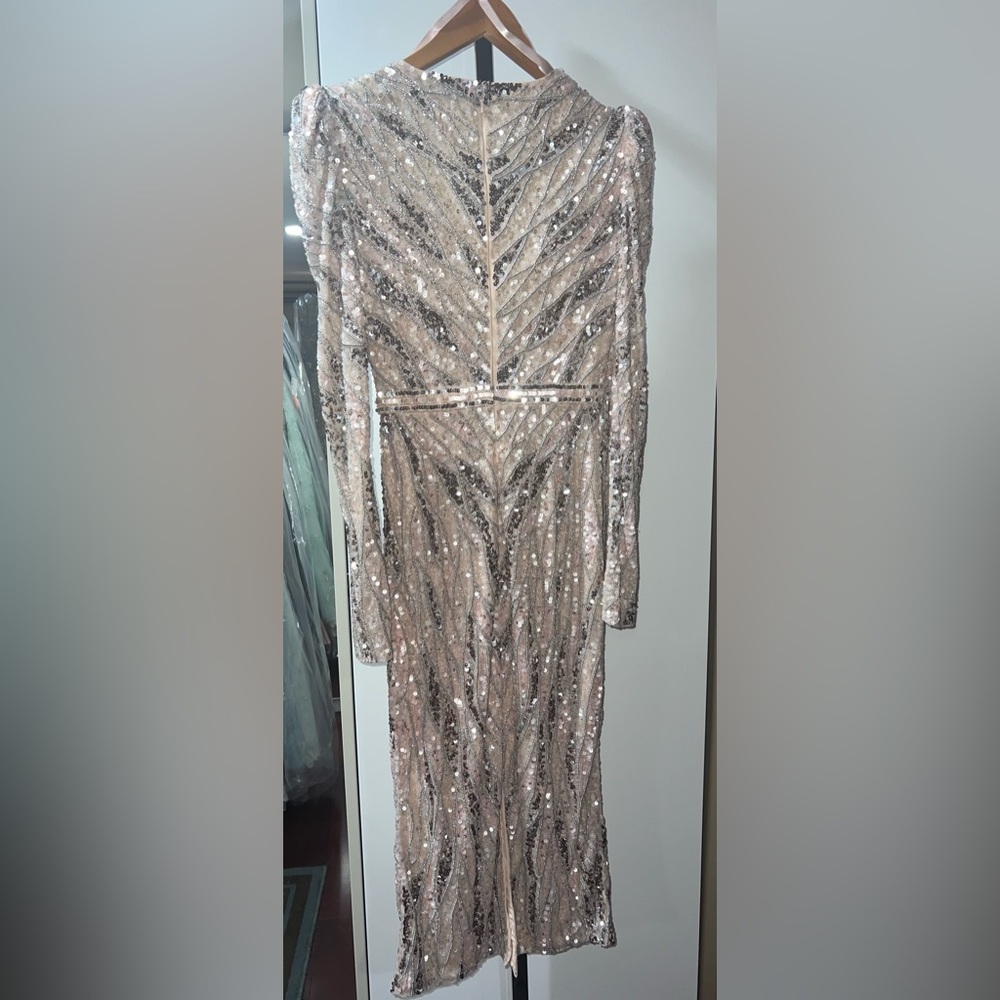 Long sleeve v neck beaded midi cocktail dress - Picture 7 of 12